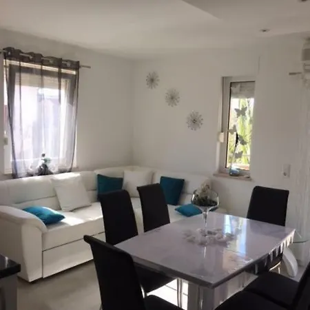 Appartement Ivona *